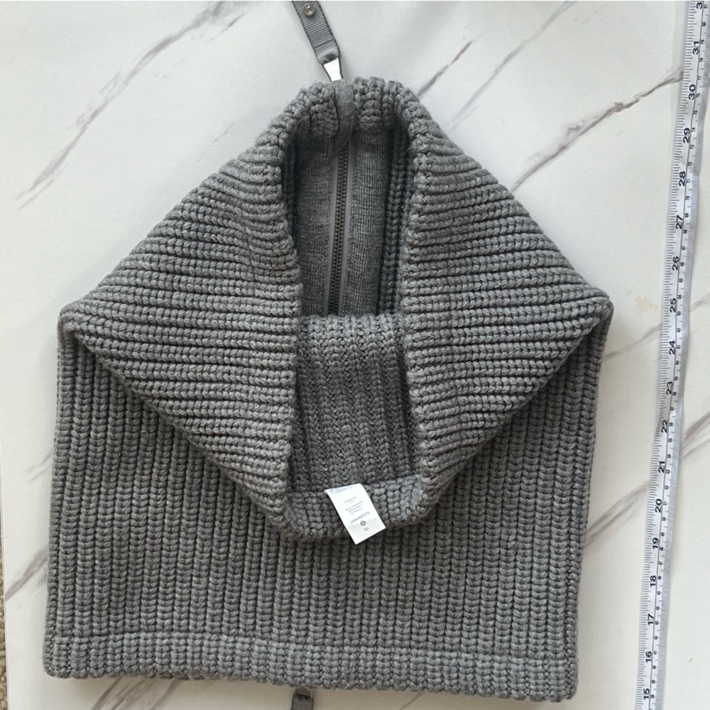 Lululemon Falling Freely 100% Merino Wool Zip Up Infinity Scarf Neck Warmer